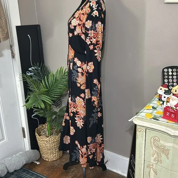 Free people Miranda dark floral midi dress boho button front Women’s size 4 - Picture 8 of 16